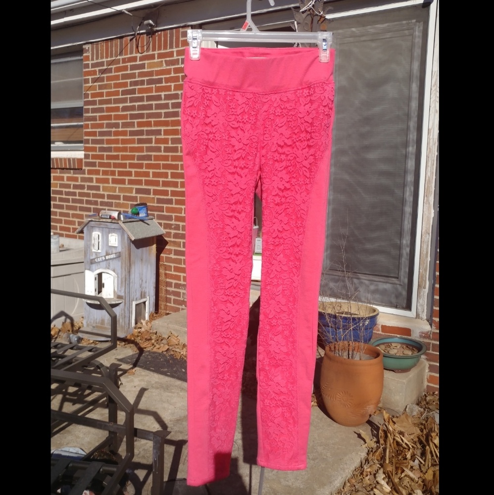 Pink leggings